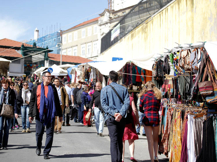 Search for bargains at Feira da Ladra