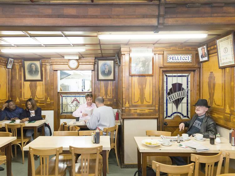 Order a full English breakfast at E Pellicci